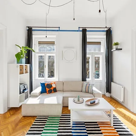 Free Garage, Balcony, Bright 3br, Ac, Pets Welcome - Frk13 Appartamento